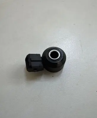 BMW 3 F30 F35 F31 Detonation knock sensor 7598861