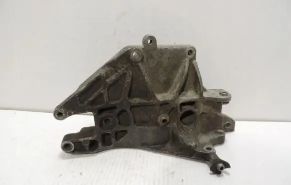 Opel Combo D Engine mount bracket 55221393