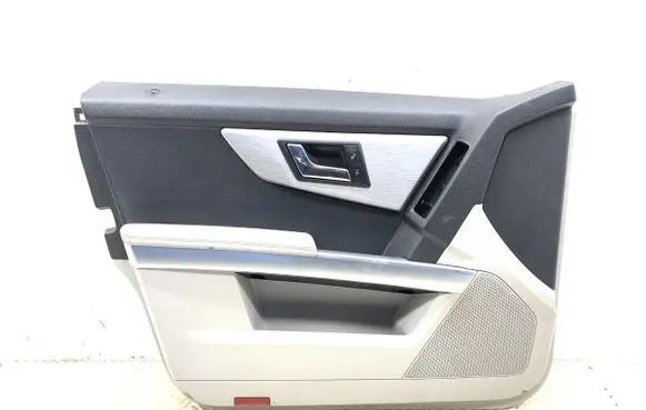 Mercedes-Benz GLK (X204) Front door card panel trim 