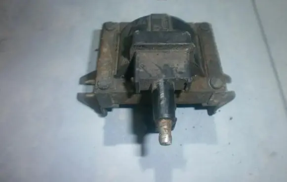 Renault Twingo I High voltage ignition coil bae504
