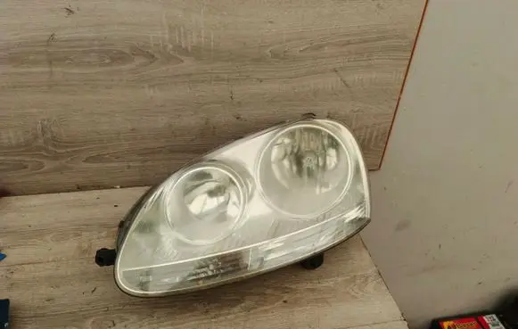 Volkswagen Golf V Headlight/headlamp 1K6941005N