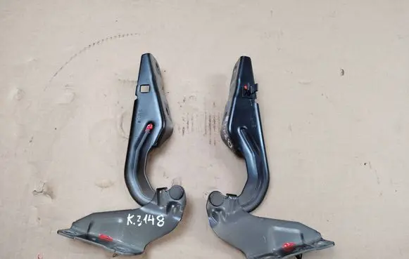 Mitsubishi Outlander Engine bonnet/hood hinges