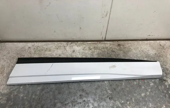 Audi Q4 e-tron Front door trim (molding) 89A853960B-BILI 89A853960B