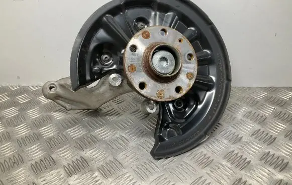Audi Q3 F3 Rear wheel hub 3Q0505436 3Q0615612B