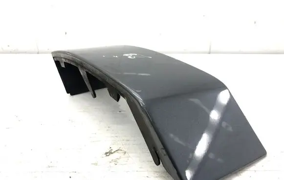 Volvo XC90 Rear/tail light trim molding 30698133