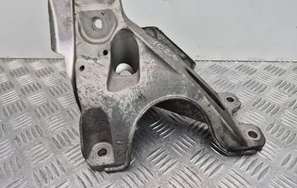 BMW X5 E70 other engine part 6777258