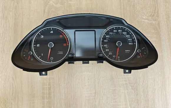 Audi Q5 SQ5 8R Speedometer (instrument cluster) 8R0920982A
