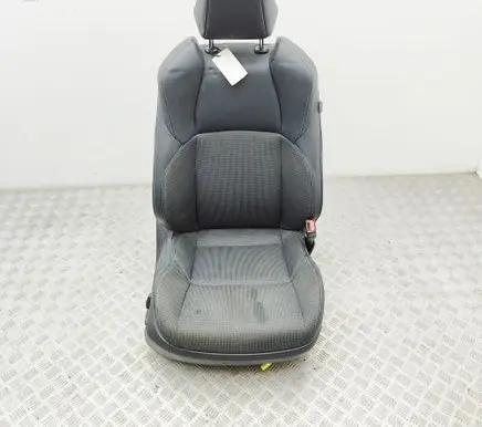 Toyota bZ4X Front passenger seat 7201042430