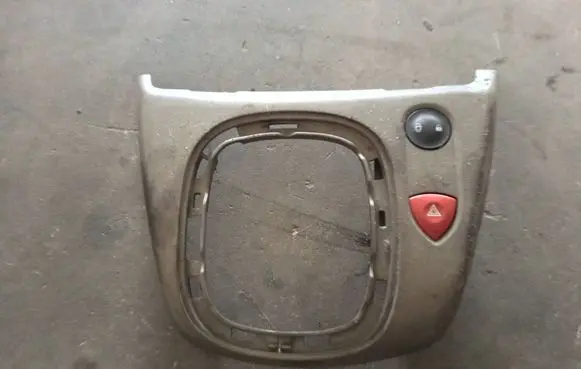 Renault Scenic II - Grand scenic II Gear shifter surround trim plastic 8200141005