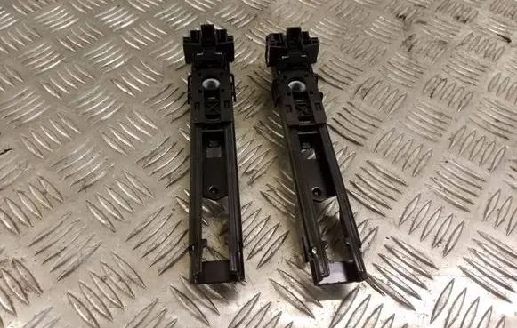 KIA Carens III Seat belt height adjuster 236535