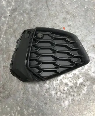 Audi A3 8Y Front bumper lower grill 8Y0807682B-BILI 8Y0807682B