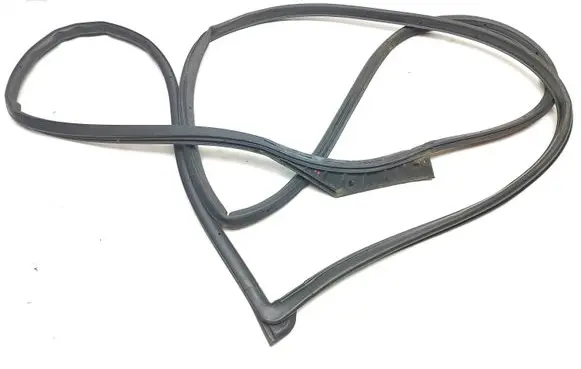 Hyundai i30 Rubber seal front coupe door 