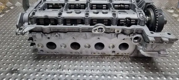 Mercedes-Benz C W203 Engine head R2710161201 R2710510902