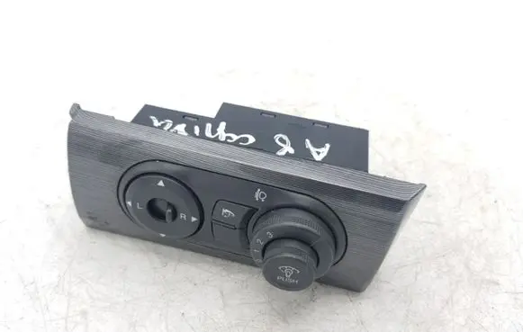 Chevrolet Captiva Wing mirror switch UB7E30
