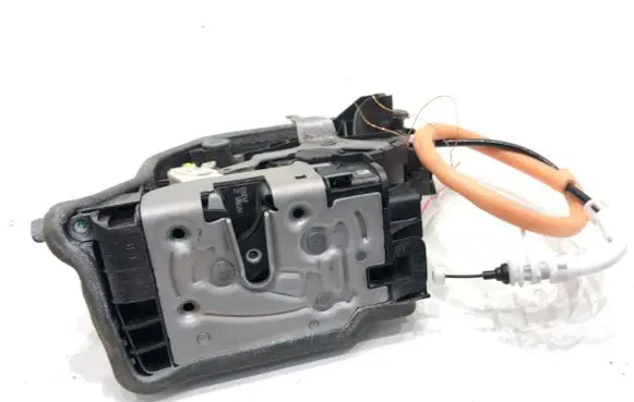 BMW 5 G30 G31 G38 Front door lock 7477685