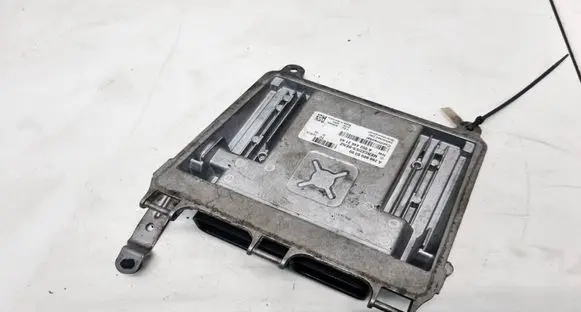 Mercedes-Benz A W169 Engine control unit/module A2669000300