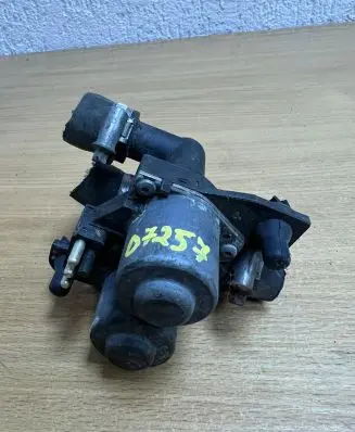 Mercedes-Benz CLK A208 C208 Coolant heater control valve 1147412078 D7257
