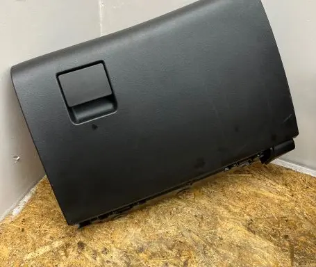 Opel Insignia A Glove box 13308550 13308551