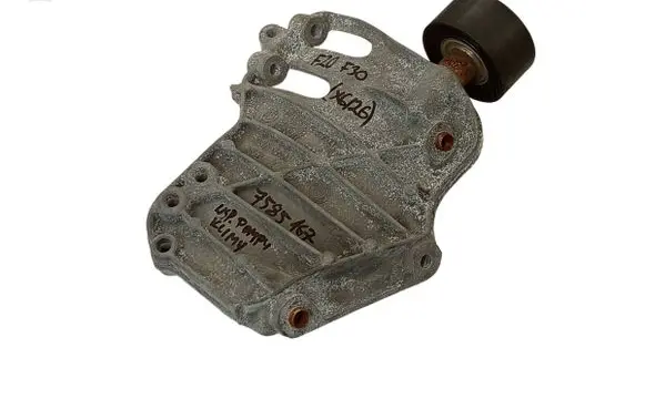 BMW 5 F10 F11 A/C compressor mount bracket 7585167