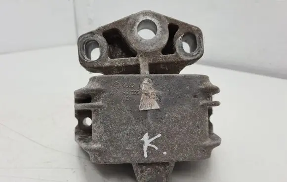 Ford Galaxy Engine mount bracket 7M3199555