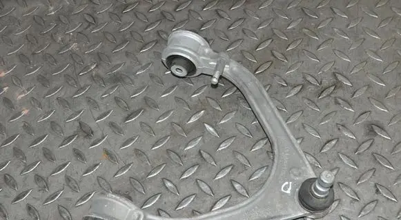 Land Rover Range Rover Velar Front upper control arm/wishbone 
