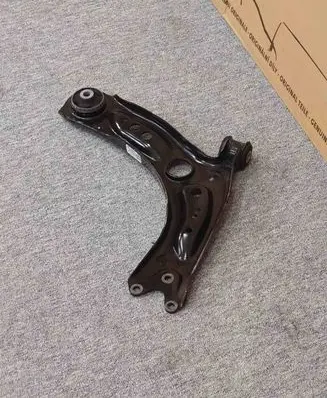 Volkswagen Golf VII Front lower control arm/wishbone 5QM407151A 5Q0.407.151.R 5QM.407.151.A