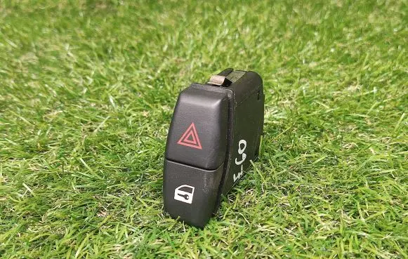 BMW 5 E60 E61 Hazard light switch 6919506 6131691950604