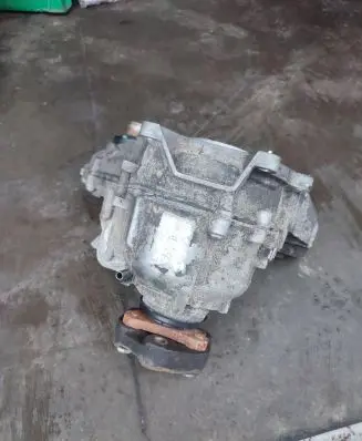 BMW X3 F25 Gearbox transfer box case 27107505376 27108623348 27107649784