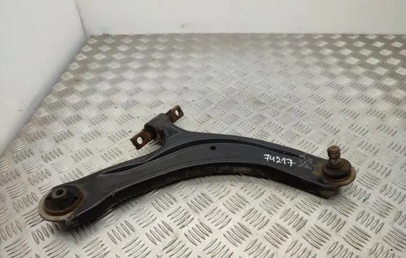 Nissan Qashqai Front lower control arm/wishbone