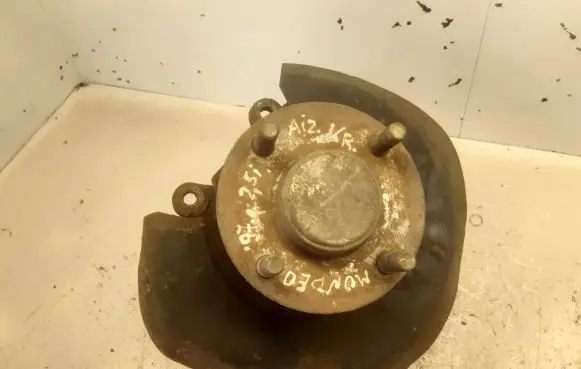Ford Mondeo MK II Rear wheel hub spindle/knuckle 