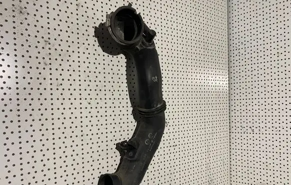 Subaru Outback Air intake hose/pipe A12AG05
