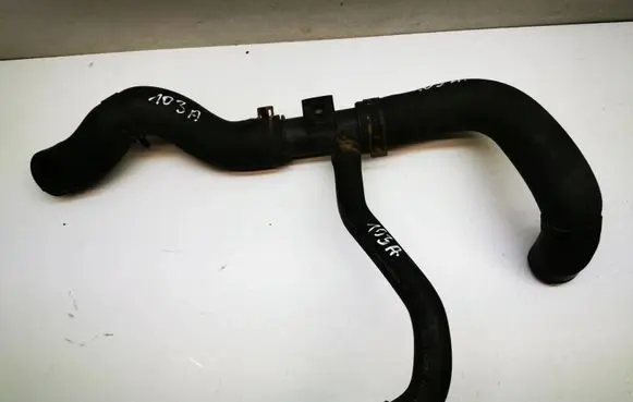 Nissan Qashqai Engine coolant pipe/hose