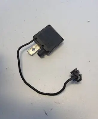 BMW X5 E53 Aerial antenna amplifier 8380945