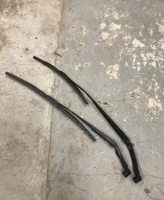 Nissan Qashqai Headlight wiper blade set 