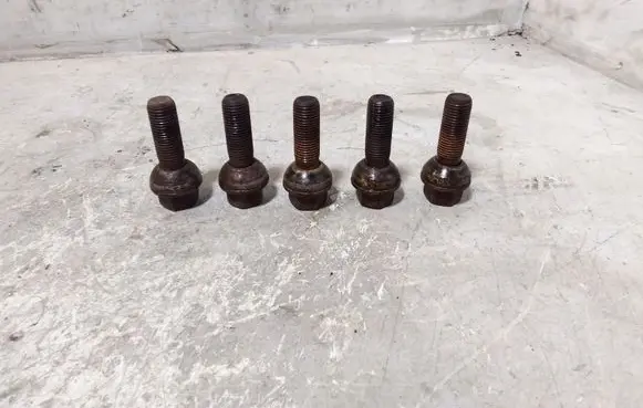 Ford Galaxy Nuts/bolts 