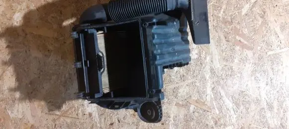 Mercedes-Benz A W169 Air filter box A2660900001