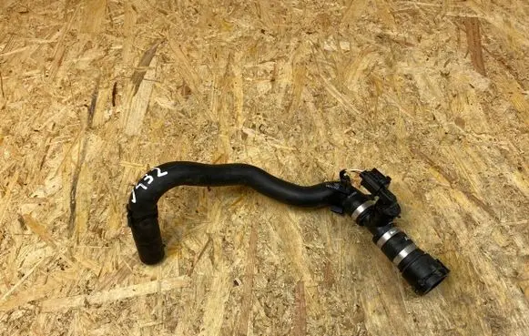 Jaguar E-Pace Engine coolant pipe/hose M8A28B505CB