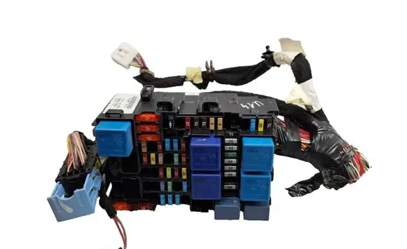 Renault Talisman Fuse module 243800453R