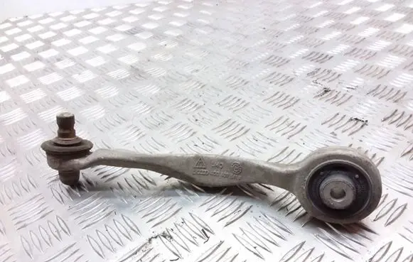 Volkswagen PASSAT B5 Front control arm 4D0407511F
