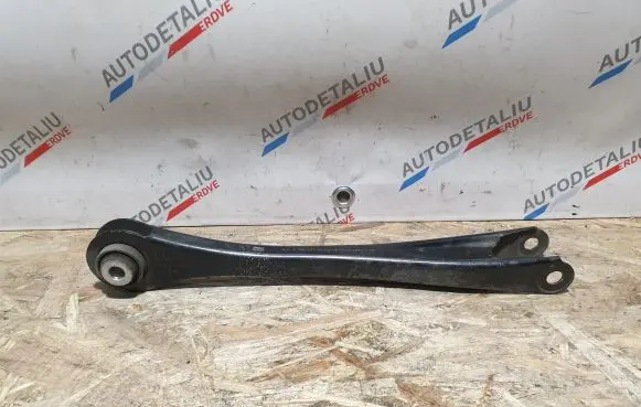 Rear control arm