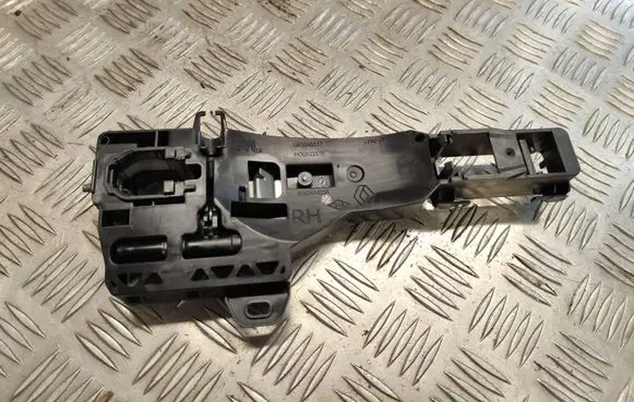 Renault Clio V Front door exterior handle/bracket 806065425R