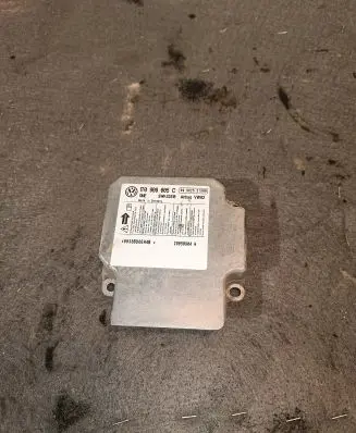 Volkswagen Touran I Airbag control unit/module 1T0909605C