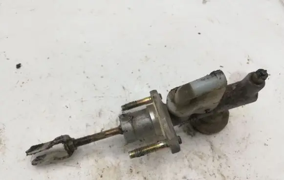 Nissan Primera Clutch slave cylinder NOCODE