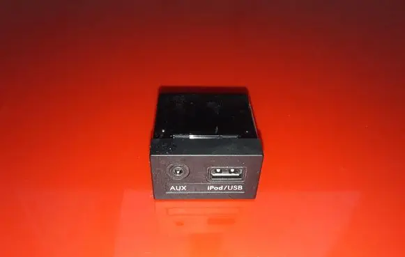 Hyundai i40 USB socket connector 961203Z5004X 3Z5004X