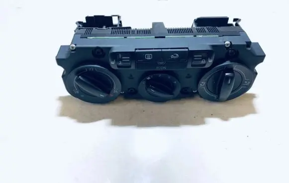 Volkswagen Golf V Climate control unit