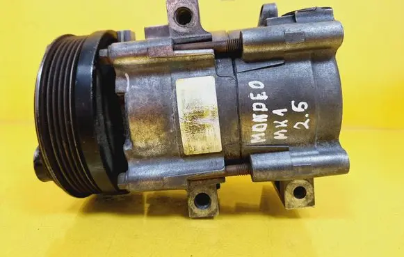 Ford Mondeo MK I Air conditioning (A/C) compressor (pump) 
