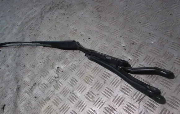 Mercedes-Benz E W213 Front wiper blade arm W000051785