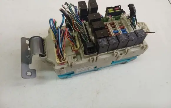 Mitsubishi Grandis Fuse box set 507040992