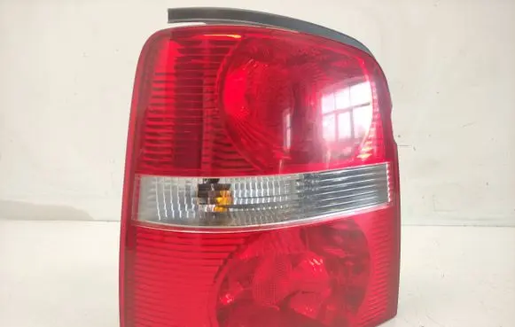 Volkswagen Touran I Rear/tail lights 1T0945257A 158687