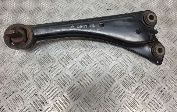 Toyota Auris 150 Rear control arm 4876012010